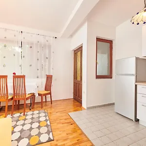 apartman-petelin.in-istria.net/