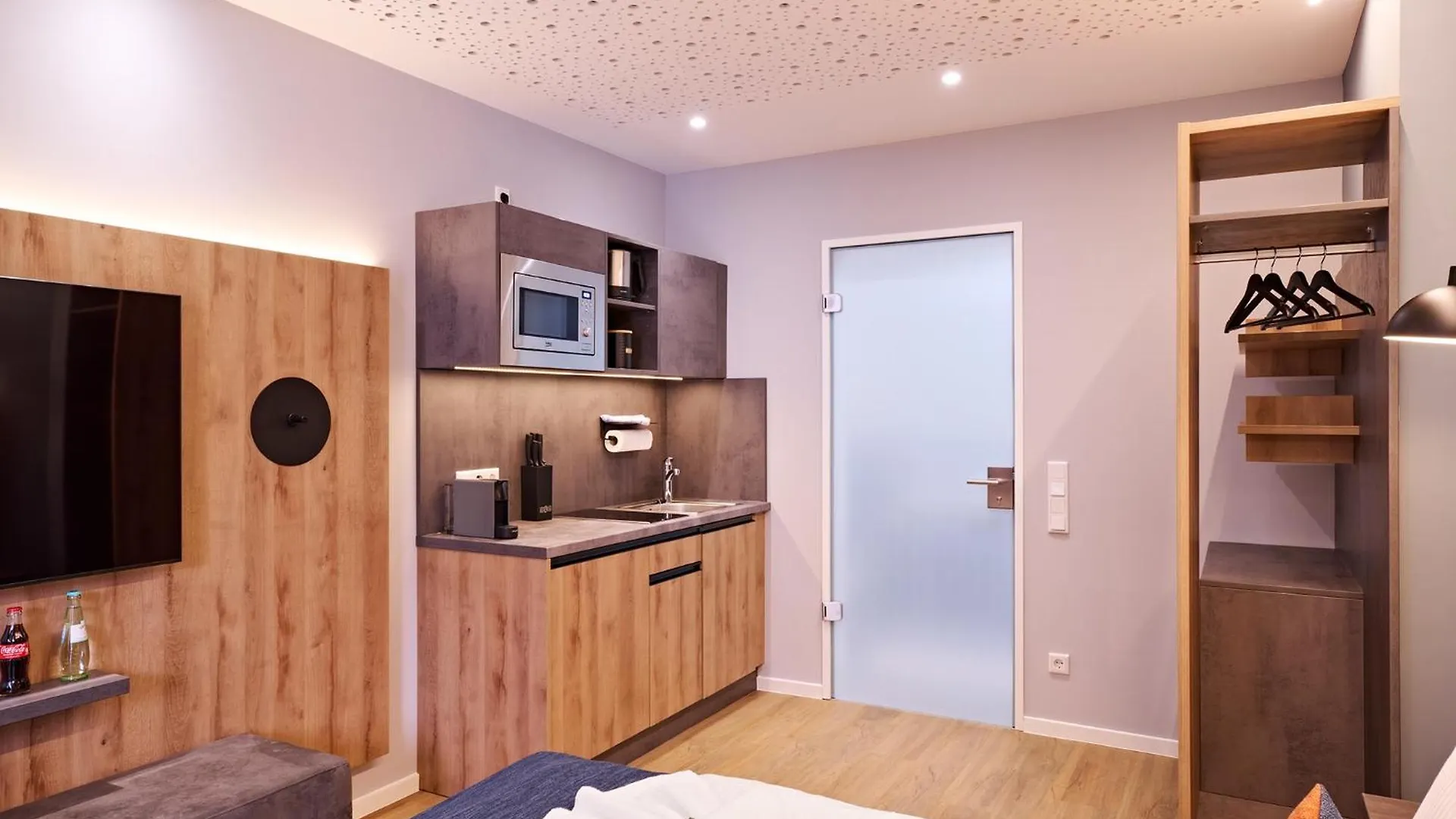 Xzllenz Traum Studio-Apartment, Frei-Parken, U-Bahn, Kueche Norimberga